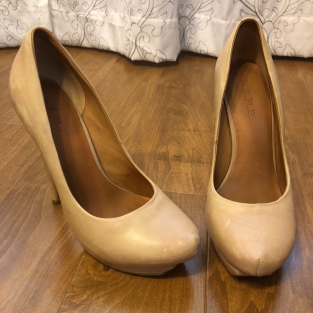 Real Leather Nude Platform Pumps